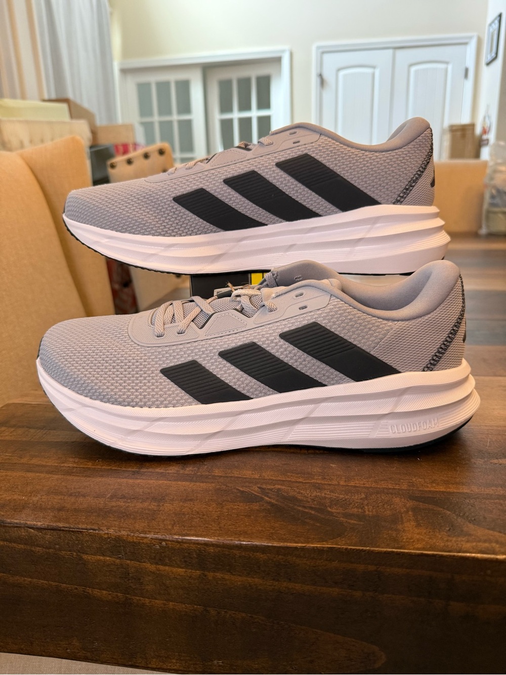 adidas Galaxy 7 Men's Low Top Lace-Up Sneaker Halo Silver/Carbon ID8754 Sz11.5